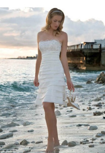 Casual-Short-Wedding-Dresses-Beach